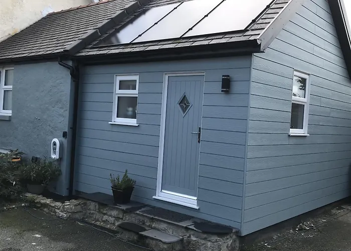 Traeth Arian Cottage